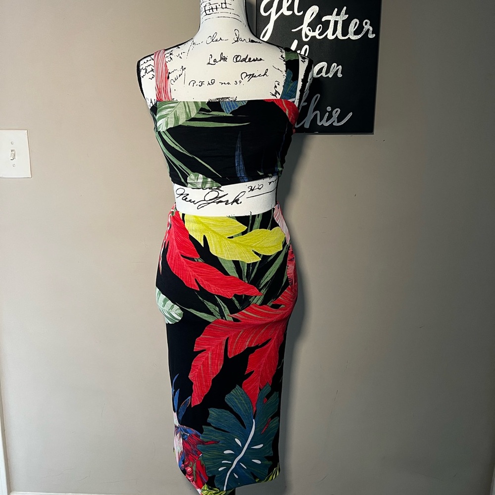 Medium Two Piece Set (AKIRA)
